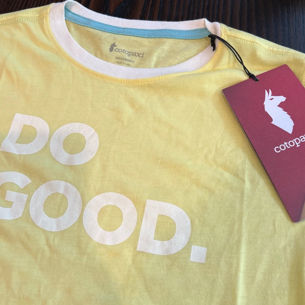 Cotopaxi Light Yellow Short Sleeve Tee Kids Size Small